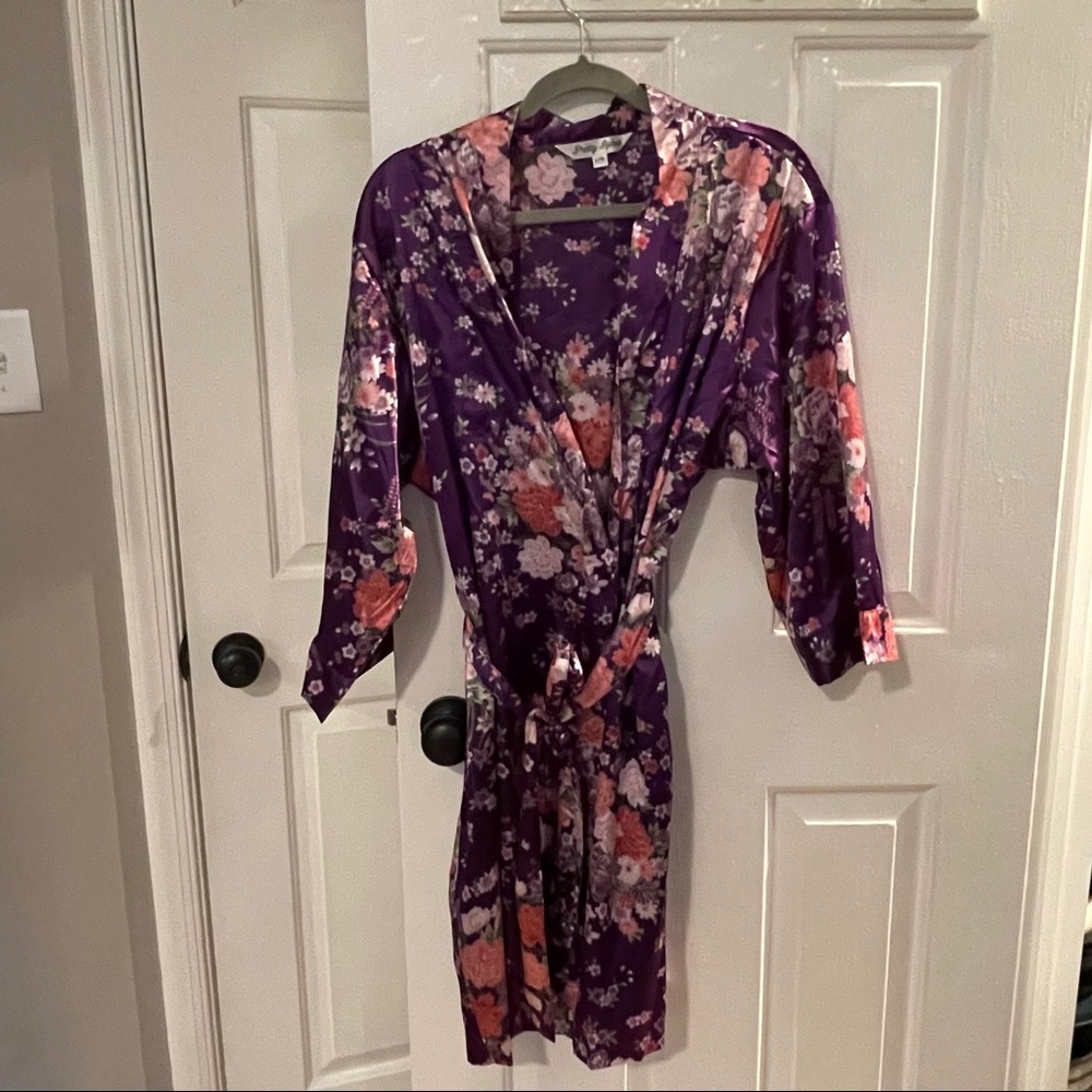 PRETTY ROBES PURPLE FLORAL TIE SILKY ROBE L/ XL